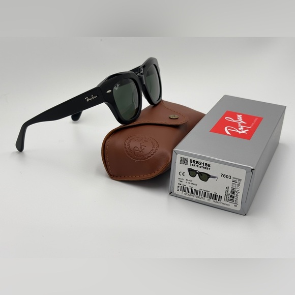 Ray-Ban State Street Sunglasses Black RB2186 Green Lens 49mm 901/31 - Picture 13 of 13